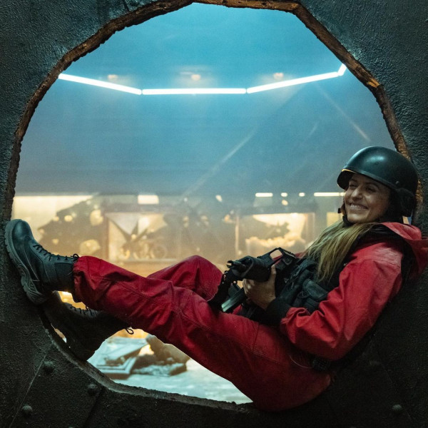 5 Fakta Serial Berlin Spin-off Money Heist, Genrenya Komedi Romantis!