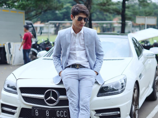 6 Koleksi Mobil Mewah Rizky Billar, Mulai Mercedes, Mustang, hingga Ferrari