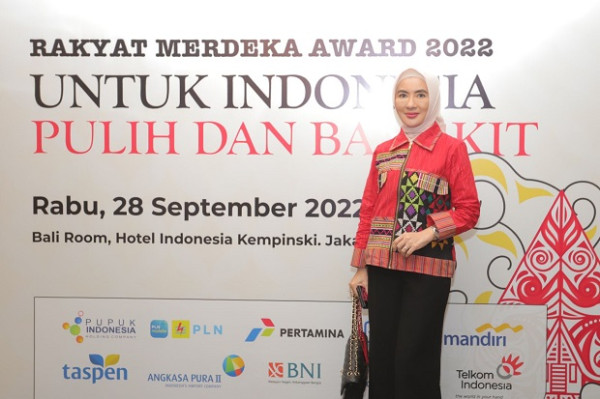 Jaga Ekosistem Migas Dikala Pandemi, Nicke Widyawati Raih Tokoh Ketahanan Energi Nasional
