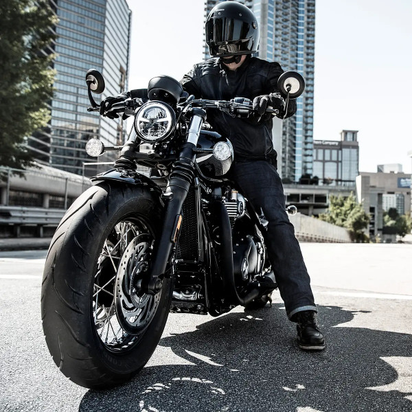 Triumph Bonneville Bobber, Motor Setengah Miliar Rupiah dari Lesti Buat Rizky Billar
