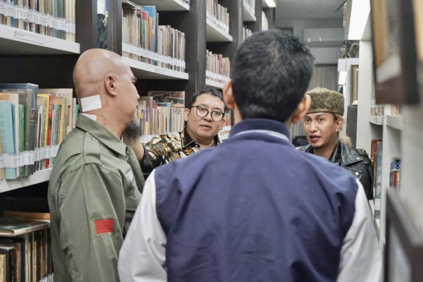 Habib Bahar bin Smith hingga Ahmad Dhani Datangi Perpustakaan Fadli Zon, Ada Apa?