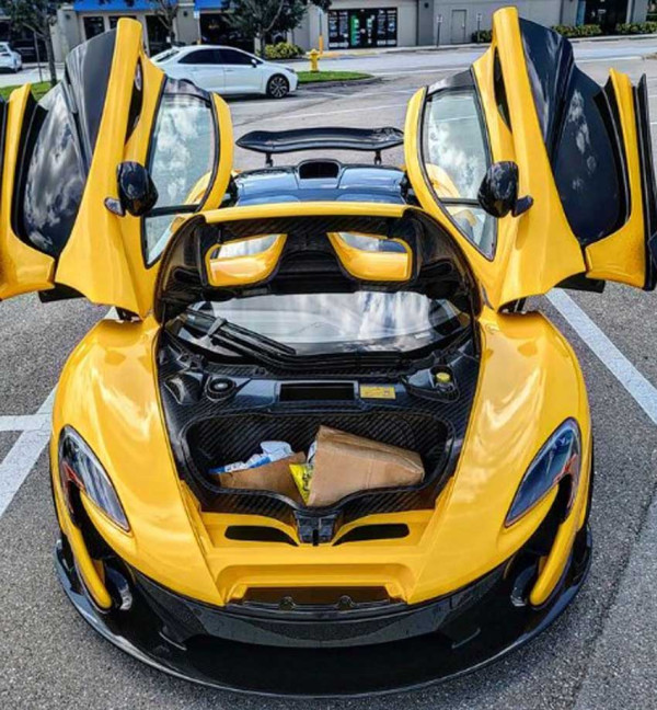 Baru Dibeli Seminggu, McLaren P1 Seharga Rp22,9 Miliar Terendam Banjir Badai Ian