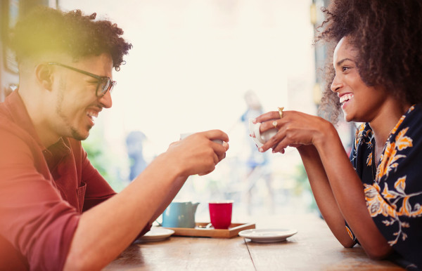 3 Cara Psikologis untuk Bikin Gebetan Tertarik Padamu