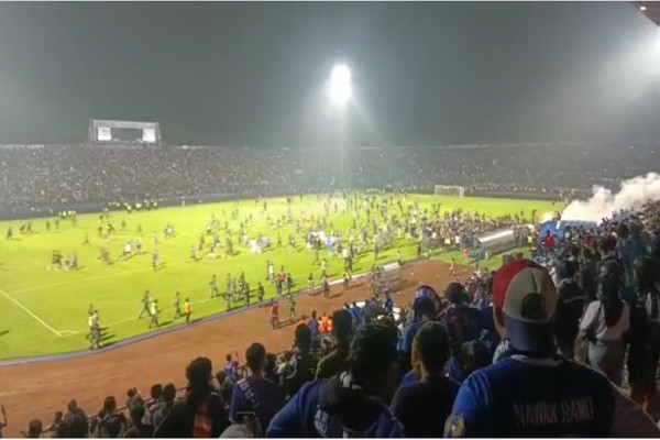 Mencekam dan Mengerikan, Ini Cerita Suporter yang Selamat dari Tragedi Kanjuruhan