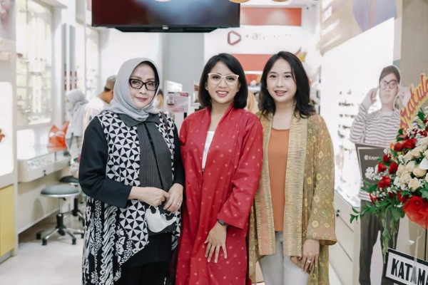 Buka Cabang di Mall of Serang, Kasoem Vision Care Suguhkan Pemeriksaan Penglihatan 'Berbeda' dari yang Lain