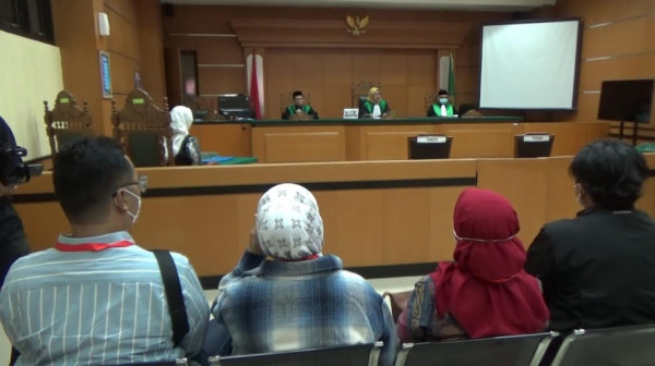 Penampakan Bupati Purwakarta Anne Ratna Mustika di Sidang Perceraian dengan Dedi Mulyadi
