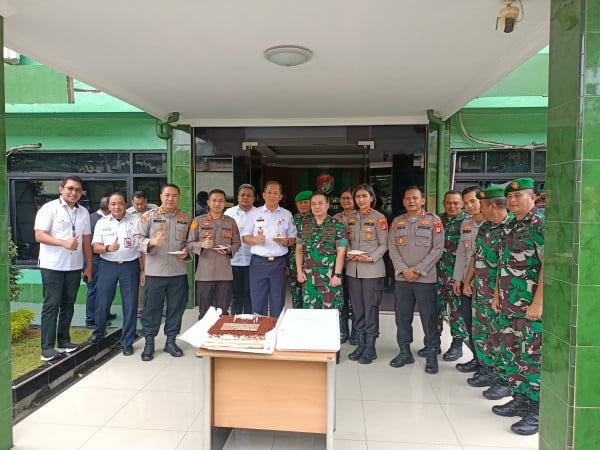 HUT ke-77 TNI, Wali Kota dan 3 Kapolres Wilayah Pesisir Kompak Sambangi Kodim 0502 Jakarta Utara