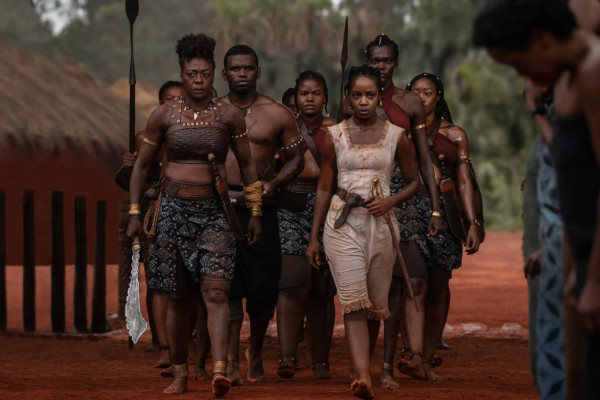 Review The Woman King: Kisah Pasukan Petarung Perempuan dari Afrika