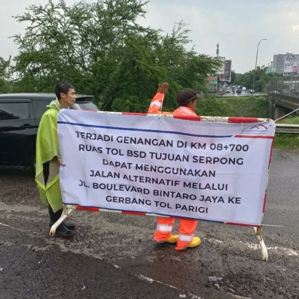 Tergenang Banjir, Tol BSD Tangerang Tak Bisa Dilintasi