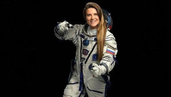 Profil Anna Kikina, Kosmonot Cantik Pertama yang ke Luar Angkasa dengan Roket SpaceX