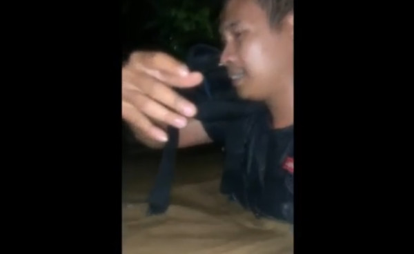 Banjir Terjang Luwu, Warga Panik Terobos Genangan Air Setinggi Dada Orang Dewasa