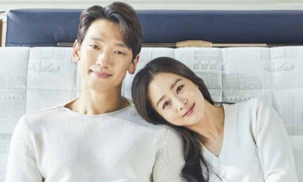 Kim Tae Hee Jawab Dugaan Rain Selingkuh dengan Pegolf Cantik