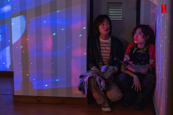 Glitch, Drama Korea Jeon Yeo Bin yang Mencari Pacarnya Hilang karena Diculik Alien