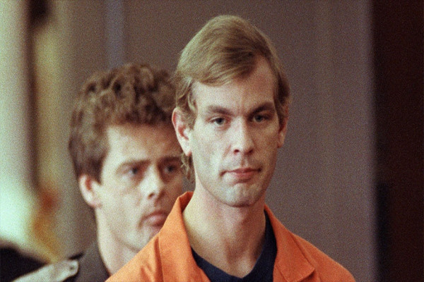 Jeffrey Dahmer dan 7 Pembunuh Berantai yang Pernah Difilmkan