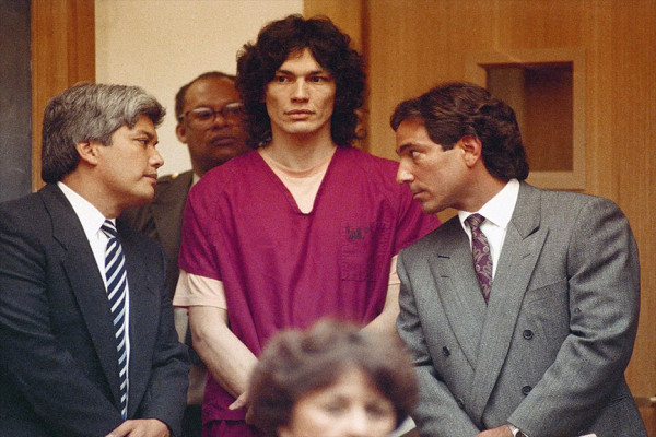 Jeffrey Dahmer dan 7 Pembunuh Berantai yang Pernah Difilmkan