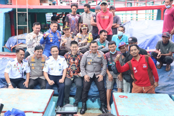 Kapolda Fadil Imran ke Masyarakat Muara Baru: Saya Bintang 2 karena Nelayan