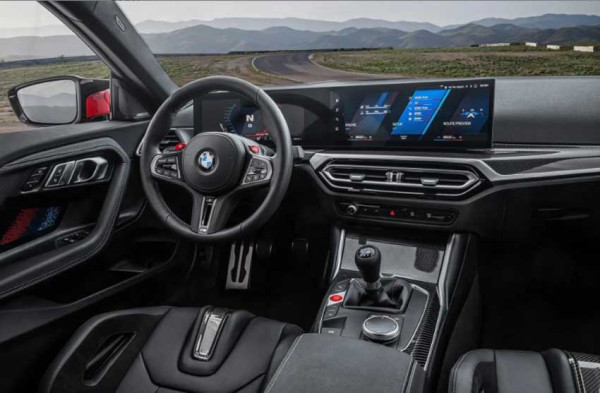 Debut BMW Next-Gen M2, Bertenaga 453 HP dengan Enam Transmisi Manual