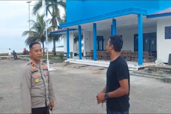 Asyik Berduaan Bersama Istri Orang di Mobil, Anggota DPRD Digerebek Warga