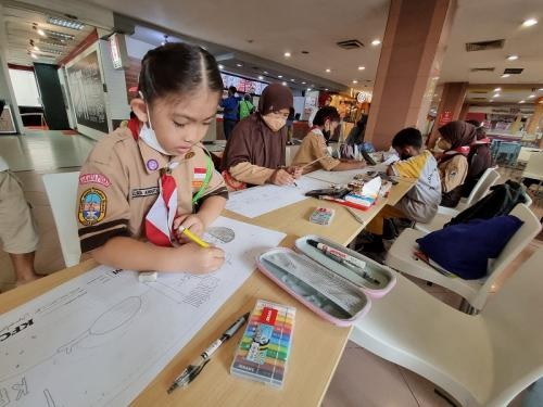 Rayakan Ulang Tahun ke-43, KFC Gelar Lomba Gambar KFC Bucketive