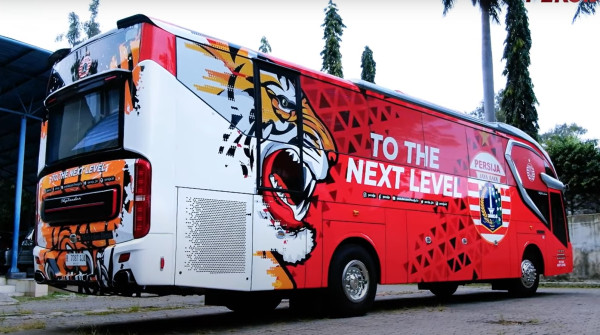 Begini Kecanggihan Bus Baru Skylander R22 Milik Klub Persija Jakarta