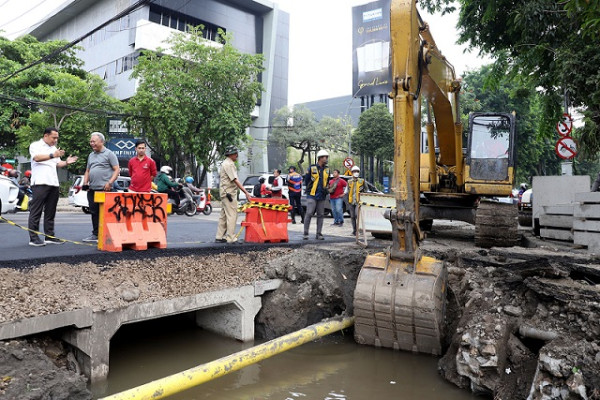 Pemkot Surabaya Geber Pengerjaan Saluran di Berbagai Penjuru Kota