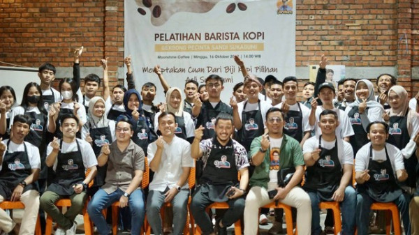 Buka Peluang Usaha Baru, Relawan Sandiaga Gelar Pelatihan Barista di Sukabumi