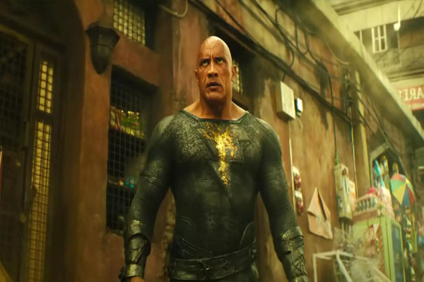 Review Film Black Adam: Kekacauan yang Asyik Ditonton
