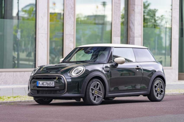 BMW Pindahkan Pabrik Pembuat Mini Listrik dari Inggris ke China