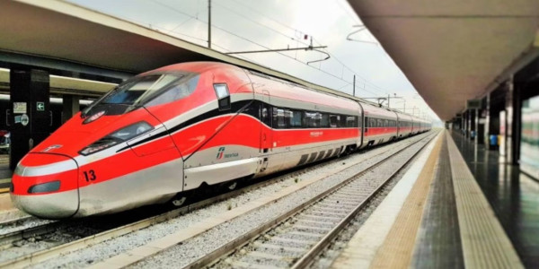 Banyak Buatan China, Ini Kereta yang Kecepatannya Melebihi Kereta Cepat Jakarta Bandung