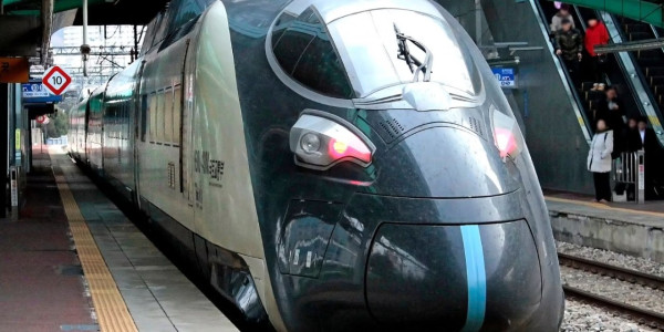 Banyak Buatan China, Ini Kereta yang Kecepatannya Melebihi Kereta Cepat Jakarta Bandung