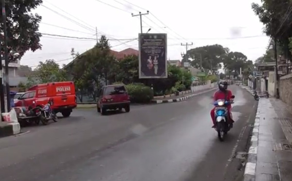 Baliho Irjen Pol Teddy Minahasa Dicopot Orang Tak Dikenal