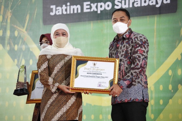 Optimalkan Lahan BTKD untuk Ketahanan Pangan, Pemkot Surabaya Raih Penghargan dari Pemprov Jatim