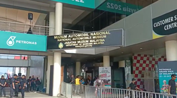 Mengintip Museum Mobil Nasional di MotoGP Malaysia, Ada Mobil Antik hingga Proton dan Perodua