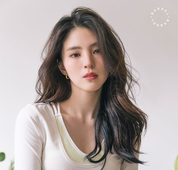 5 Artis Korea Cantik Ini Punya Wajah Asimetris, Nomor 4 Mata Kirinya Lebih Tinggi