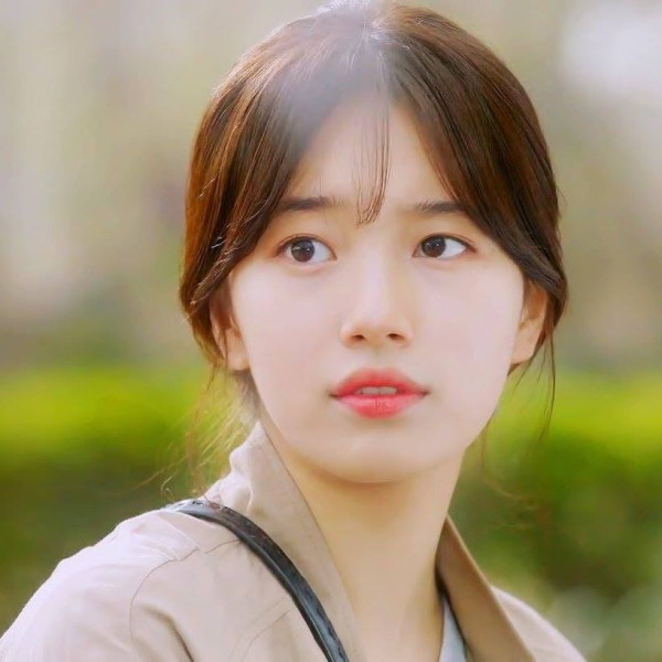 5 Artis Korea Cantik Ini Punya Wajah Asimetris, Nomor 4 Mata Kirinya Lebih Tinggi