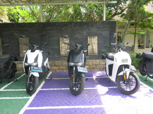 Charged Indonesia Kasih Solusi Buat Masyarakat yang Tak Mau Berjudi dengan Motor Listrik