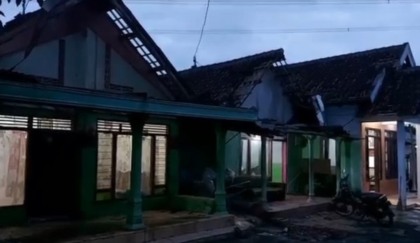 Puluhan Rumah di Pasuruan Porak-poranda Diterjang Puting Beliung