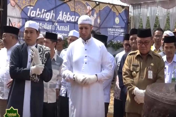 Kisah Ustaz Miftah El-Banjary Bangun Pesantren Berkat Sholawat Dalail Khairat