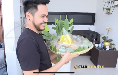 Intip Rumah Baru Elly Sugigi, Minimalis yang Mewah