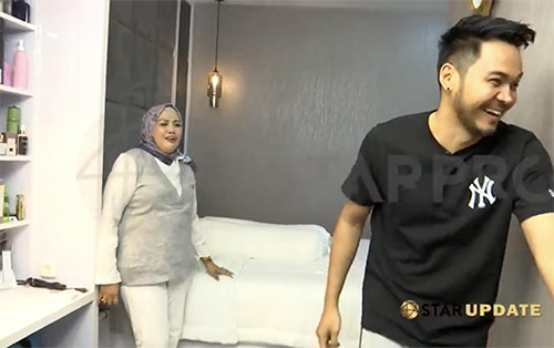 Intip Rumah Baru Elly Sugigi, Minimalis yang Mewah