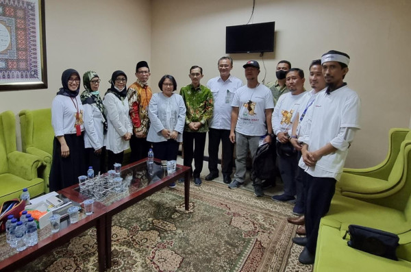 Gelar Aksi Damai, Karyawan RS Haji Desak Pengelolaan Dikembalikan ke Pemprov DKI