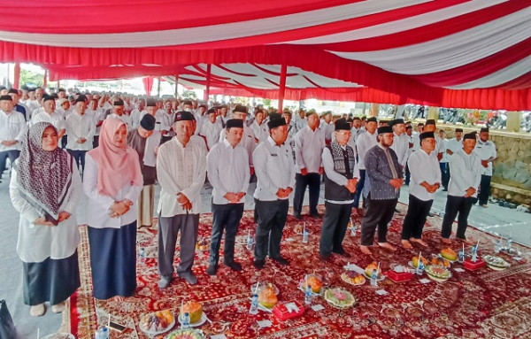 Bupati Karna Sobahi Ajak Insan Pendidikan di Majalengka Teladani Nabi Muhammad