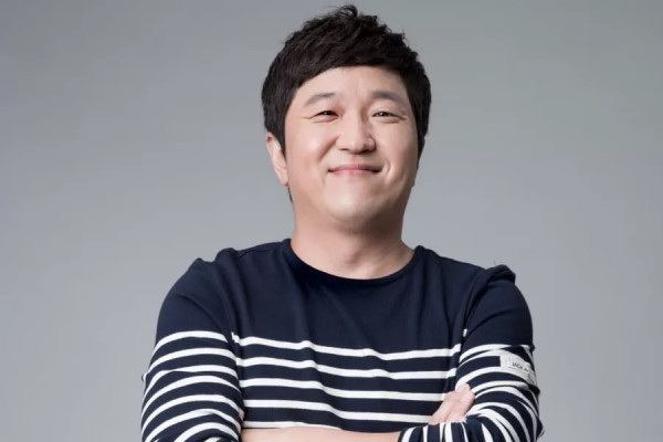 7 Artis Korea yang Punya Pekerjaan Berbeda sebelum Terkenal, Nomor 5 Jualan Pakaian Dalam