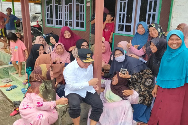 Tinjau Banjir di Kabupaten Sukamara, Gubernur Kalteng Sugianto Sabran Tegaskan Pemerintah adalah Pelayan Rakyat