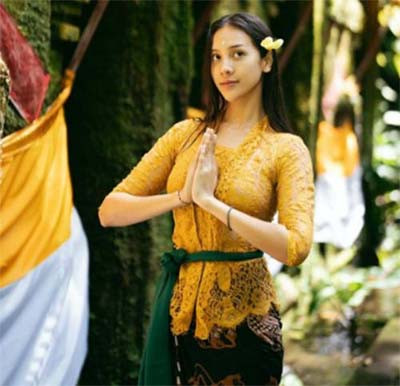 7 Jenis Kebaya Tradisional Indonesia, Asal-usul dan Ciri Khasnya
