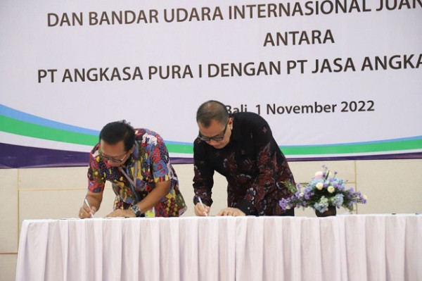 Angkasa Pura I Tandatangani Perjanjian Kerja Sama dengan Pemenang Seleksi Mitra Pengelola Kargo dan Pos di Dua Bandara