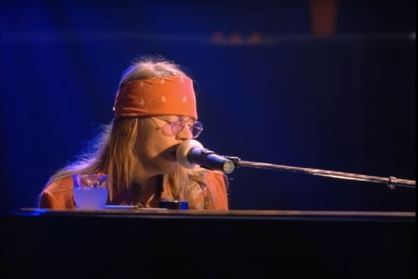 5 Fakta di Balik Lagu November Rain Milik Guns N Roses