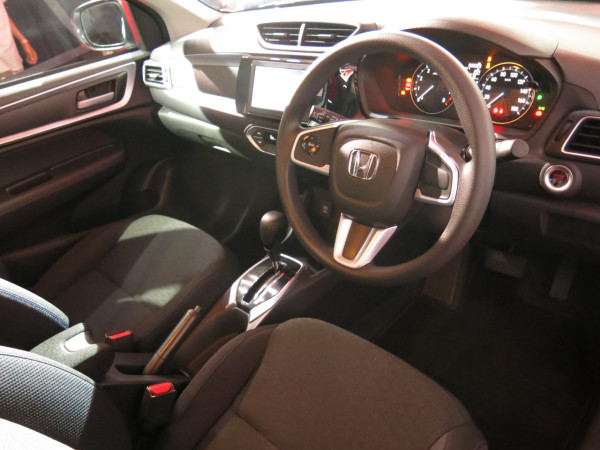 Meluncur Perdana, Ini Hal-hal Besar dari SUV Kecil Honda WR-V