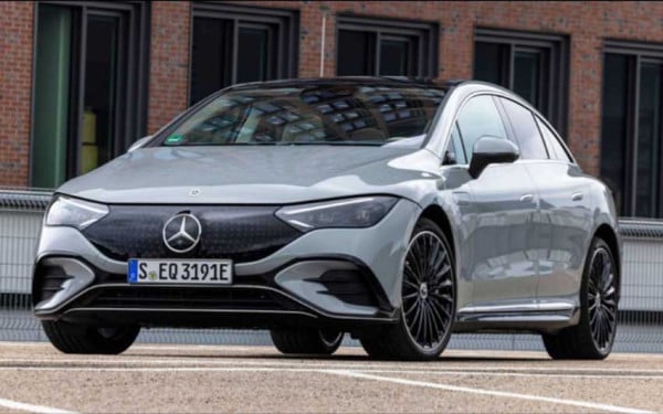 2023 Mercedes-Benz EQE Mulai Dipasarkan dengan Harga Mulai Rp1,2 Miliar