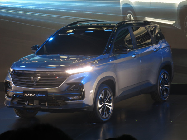 Wuling Almaz Hybrid Resmi Meluncur, Harga Rp470 Juta